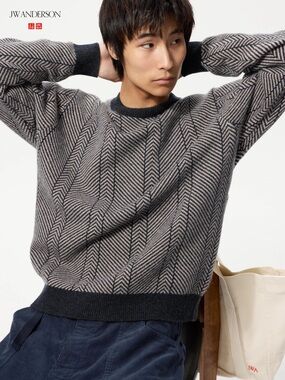 JW Anderson x Uniqlo Black & Creme Chevron Knit Sweater